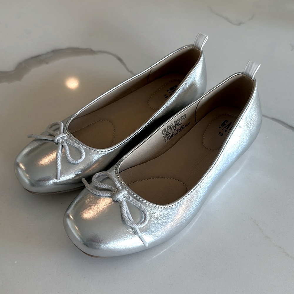 Gap Kids silver ballet flats size 13 NWOT
